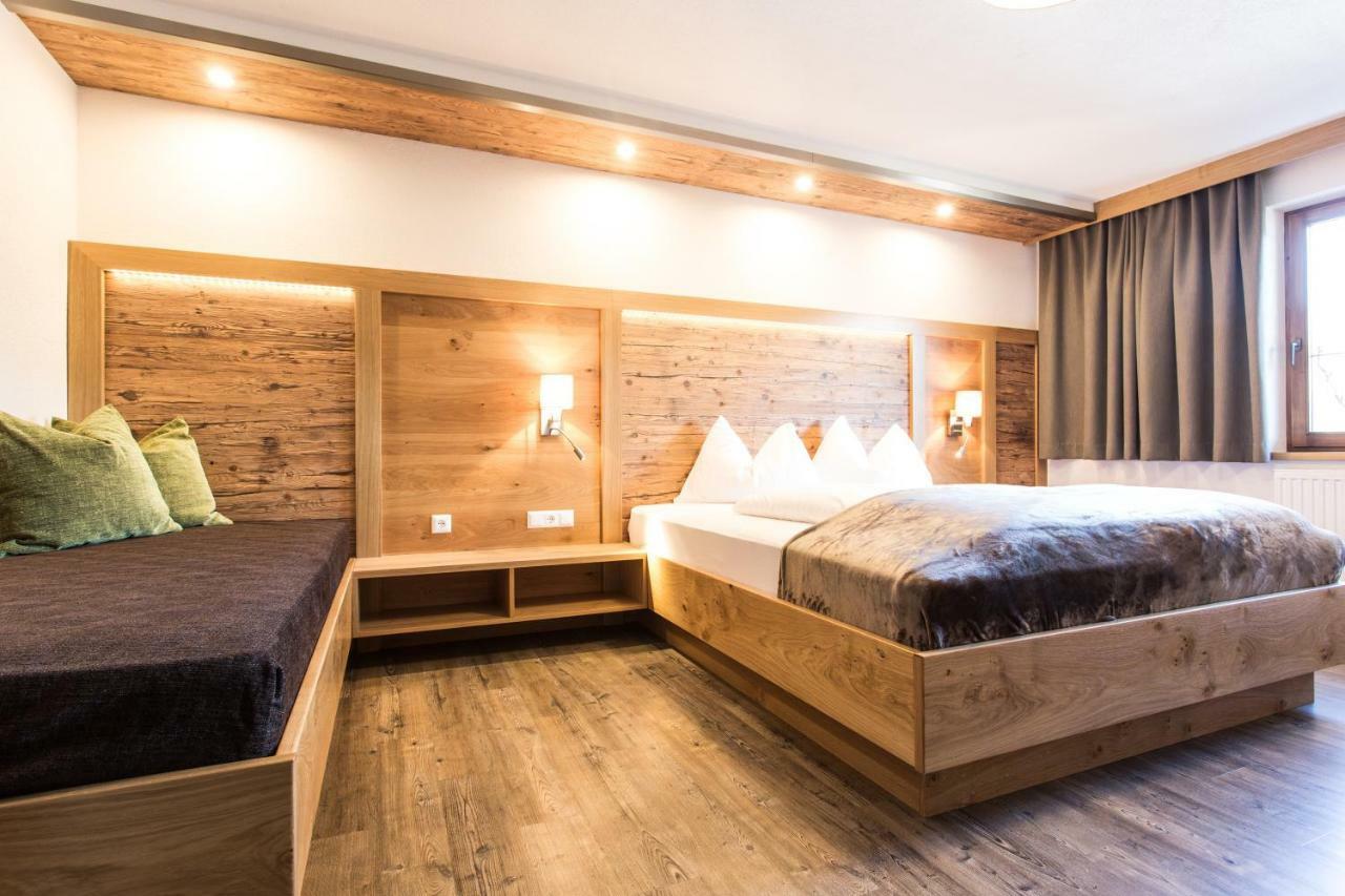 Naturlodge Ladis Ehemals Alpenlodge Alexander Inklusive Sommer Bergbahnticket Εξωτερικό φωτογραφία