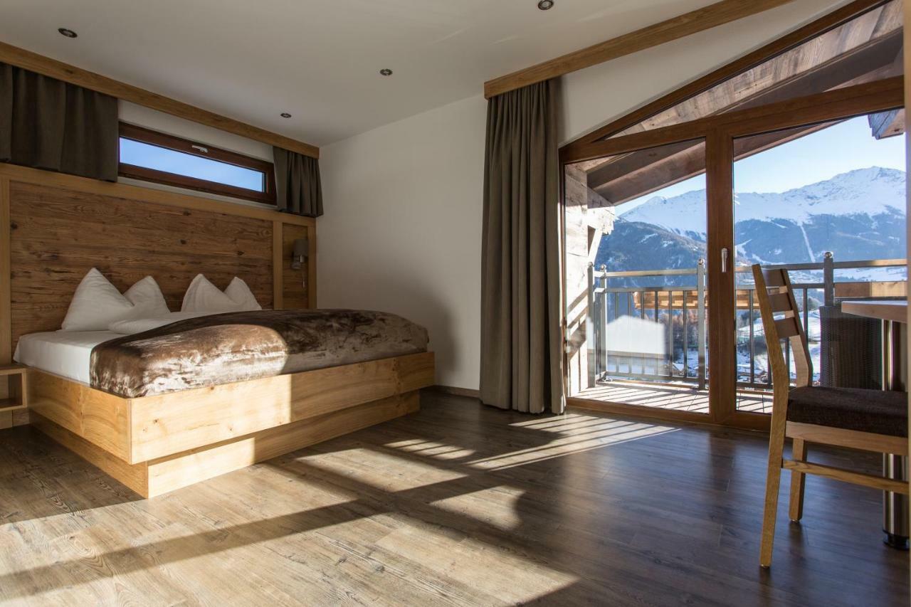 Naturlodge Ladis Ehemals Alpenlodge Alexander Inklusive Sommer Bergbahnticket Εξωτερικό φωτογραφία